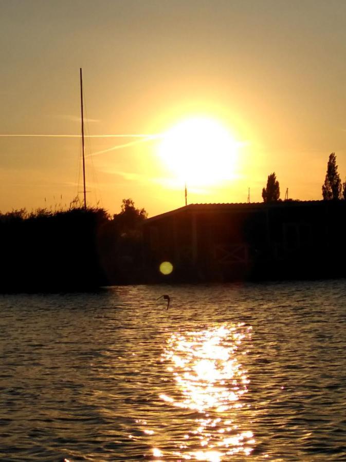 Pfahlbau Rust/Neusiedlersee Sunset I Villa Kültér fotó