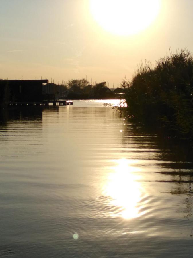 Pfahlbau Rust/Neusiedlersee Sunset I Villa Kültér fotó