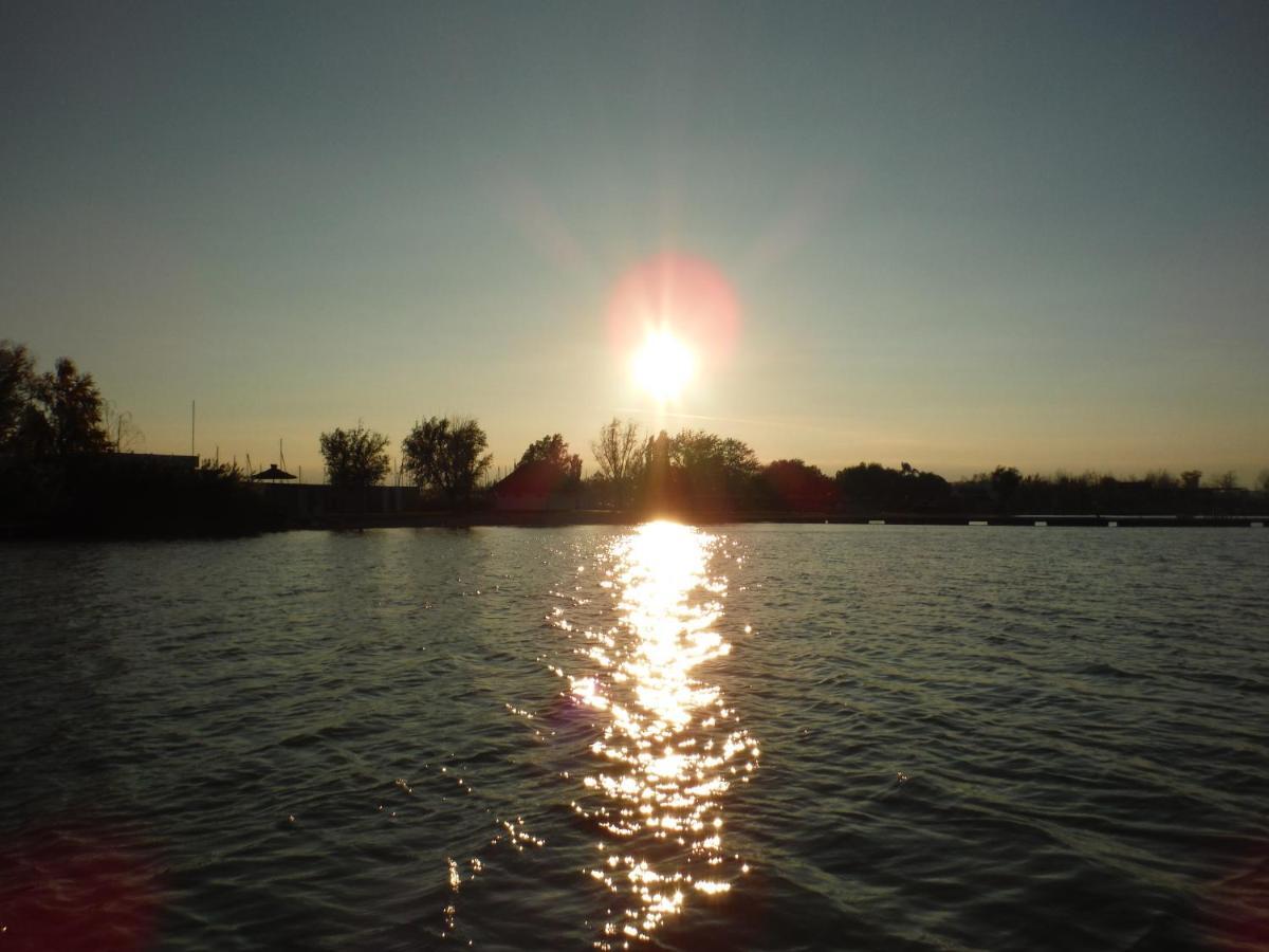 Pfahlbau Sunset I Toplage Elektroboot Inklusive Ruszt Kültér fotó
