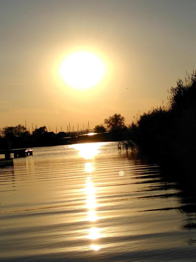 Pfahlbau Rust/Neusiedlersee Sunset I Villa Kültér fotó