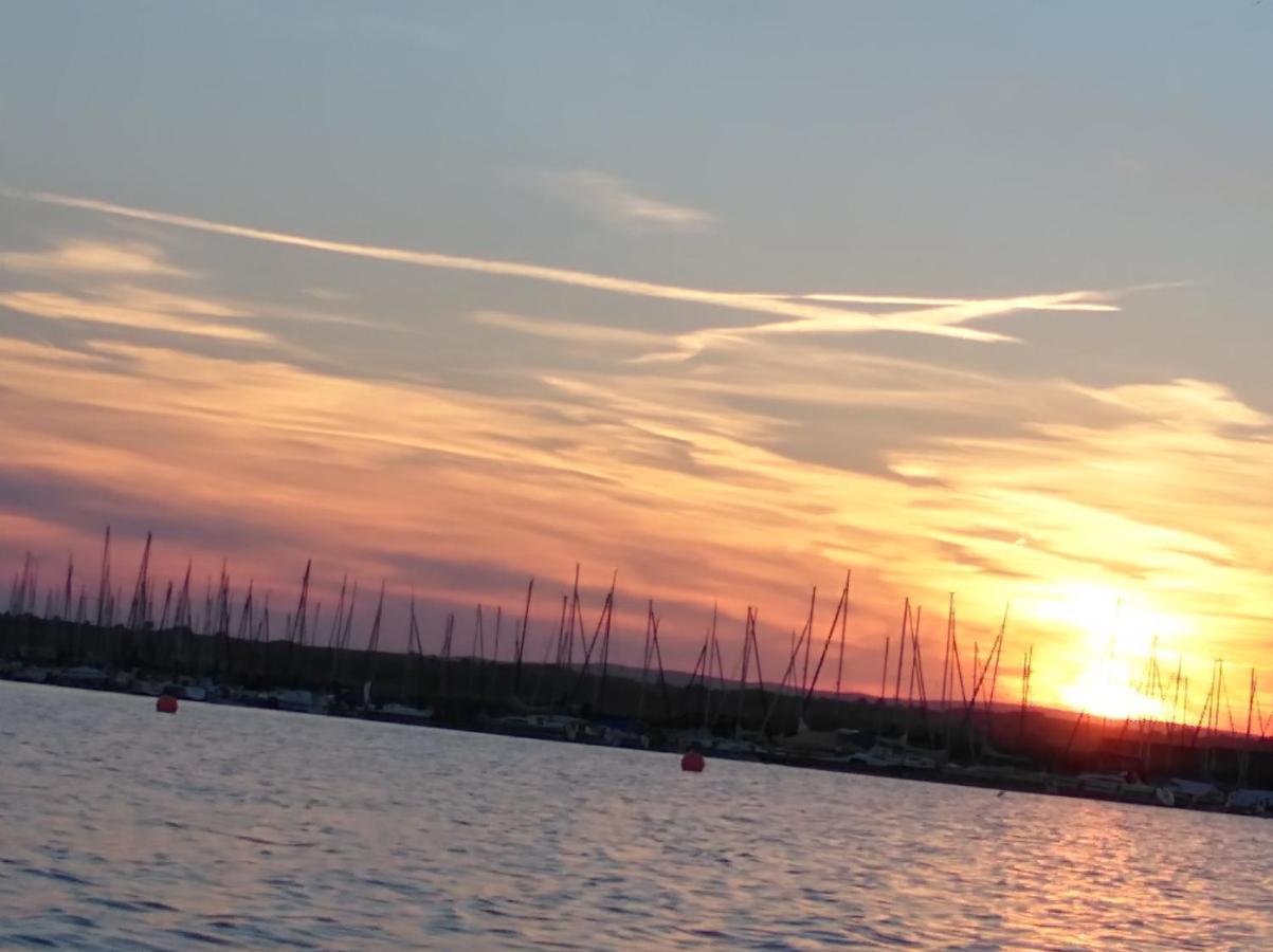 Pfahlbau Rust/Neusiedlersee Sunset I Villa Kültér fotó