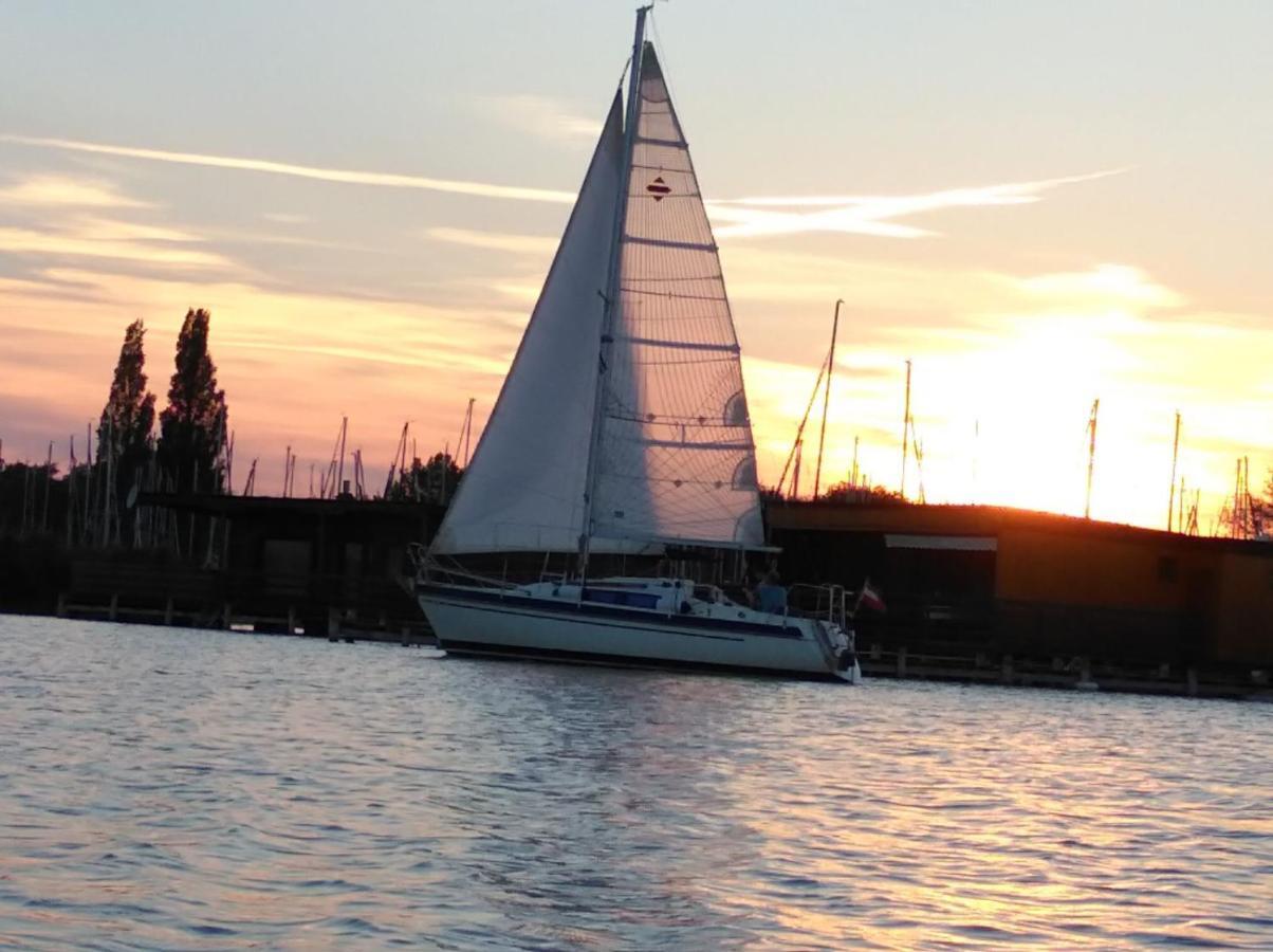 Pfahlbau Sunset I Toplage Elektroboot Inklusive Ruszt Kültér fotó