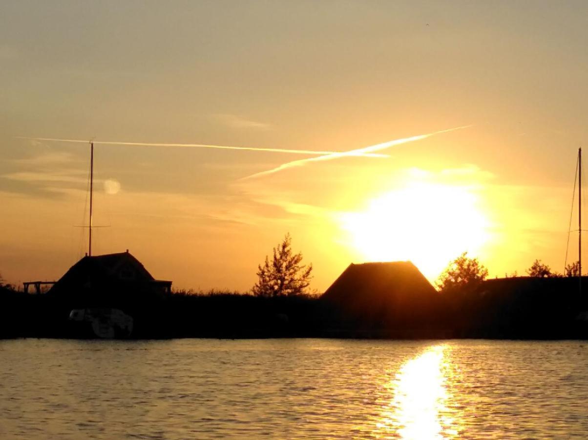 Pfahlbau Sunset I Toplage Elektroboot Inklusive Ruszt Kültér fotó